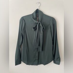 Quince 100% Mulberry Silk Tie Neck Blouse NWT XS Quiet Luxury Capsule Minimalist